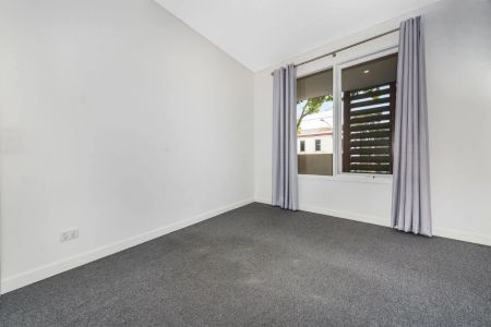 Unit 2/1 Arden Street, North Melbourne. - Photo 2