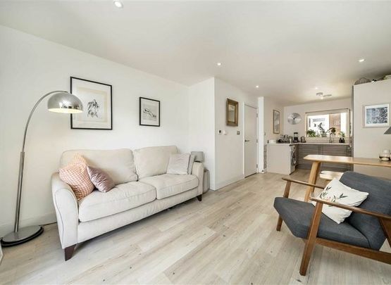 Jamaica Road - Photo 1