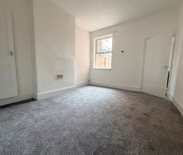 2 Bed House - Photo 1