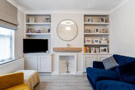 3 bedroom terraced house to rent - Photo 2