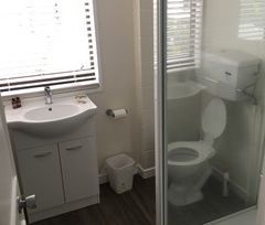 2-Bedroom Townhouse in the Heart of Christchurch City - unfurnished - Photo 5