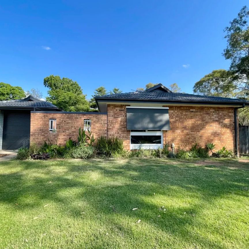 Perfect Location! - Photo 1