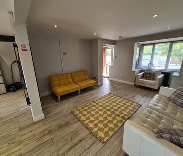 Room in a Shared House, Fosbrooke Road, B10 - Photo 1