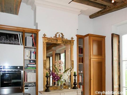 Logement à Paris, Location meublée - Photo 1