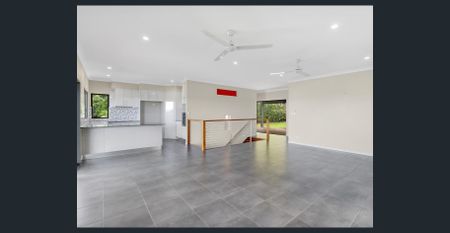 Unique Designed Home - Photo 3