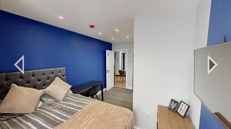 5 bedroom house of multiple occupation to rent - Photo 2