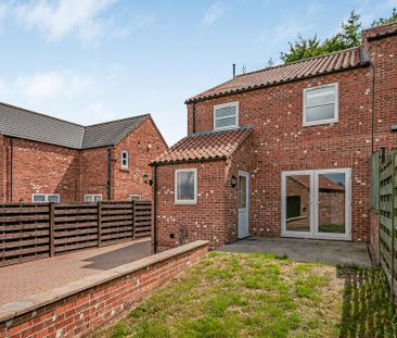 3 bedroom semi-detached house to rent - Photo 5