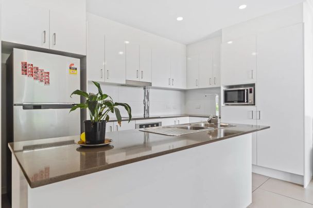 Unit in heart of Chermside - Photo 1