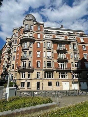 Appartement te huur in Etterbeek - Photo 2