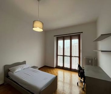 Via Buenos Aires, Turin, Piedmont 10137 - Photo 3