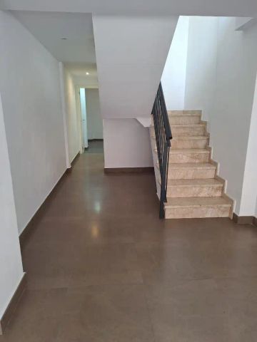 Ático de alquiler en Carrer del Poeta Llorente, Centro Ciudad - Photo 5