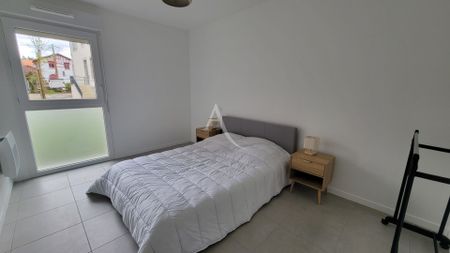 Location Appartement 3 pièces 61m² - Photo 3