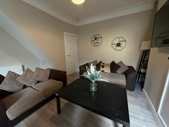 4 bedroom house share to rent - Photo 1