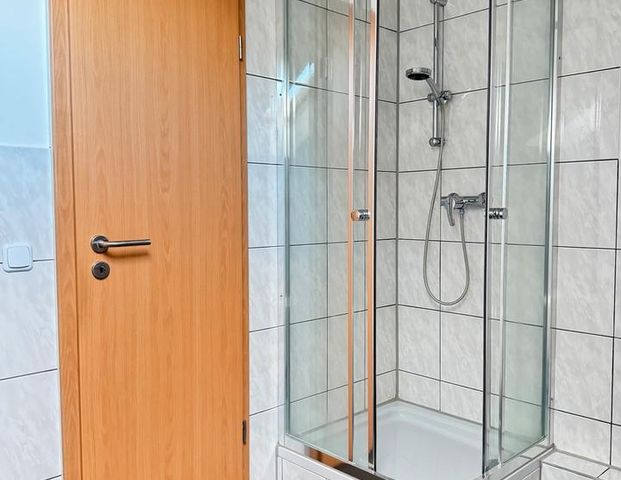 Mietwohnung (2,5 Zimmer) mit Stellplatz, Garten und Keller ❗️ - Foto 1