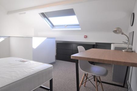 4 bedroom terraced house to rent - Photo 3