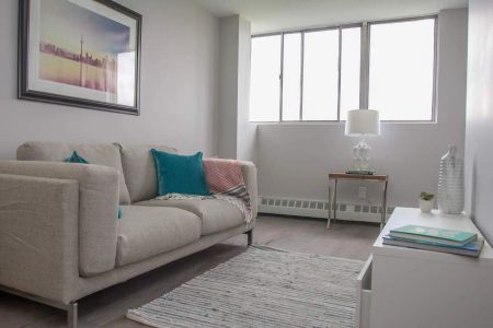 160, 170, 180 and 200 Chalkfarm Dr. — 1 Bedroom - Photo 5
