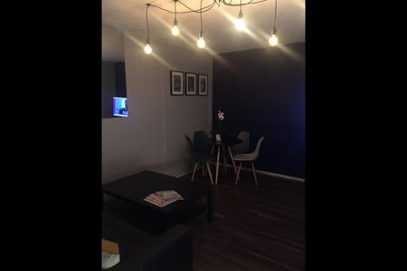 4 Bed Semi-Detached House, Chandos Grove, M5 - Photo 3