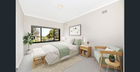 LIGHT BRIGHT & SPACIOUS 3 BEROOM UNIT IN CENTRAL LOCATION - Photo 2