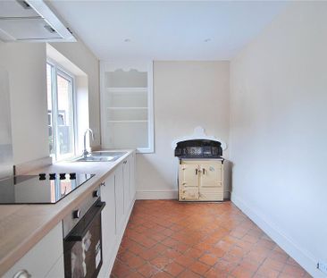 3 bedroom terraced house to rent - Photo 6