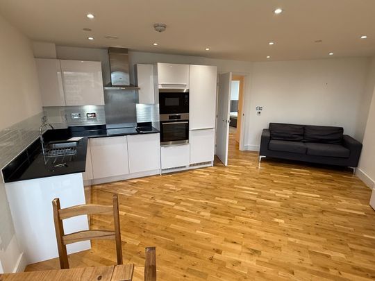1 Bed Flat, Leven Road, E14 - Photo 1