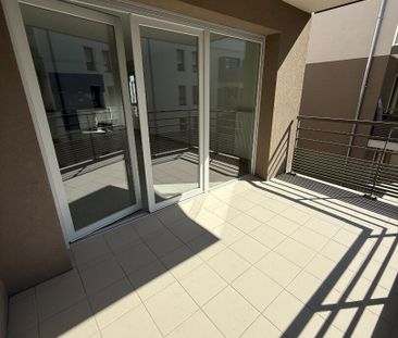 Apartment - Photo 2