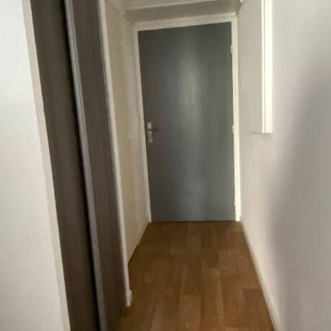 Studio rénové - cuisiné équipée - Résidence SCHUMAN - Photo 1