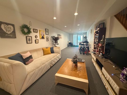 For Lease - 5110 Nishga Court, Mississauga, Ontario - Photo 1