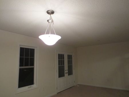 For Lease - 246 Mortimer Crescent, Milton, Ontario - Photo 4