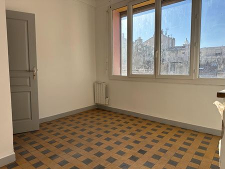 Location appartement Marseille 1er (13001) - Photo 2