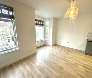 Park Grove Road, Leytonstone, E11, Property for rent - Photo 1