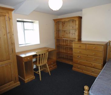 North Terrace, Newcastle Upon Tyne - Photo 2