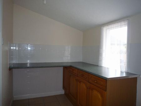 1 bedroom semi-detached bungalow to rent - Photo 5