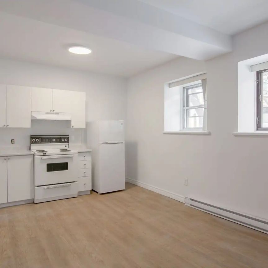 539 Prince-Arthur west — Studio - unit 1 - Photo 1