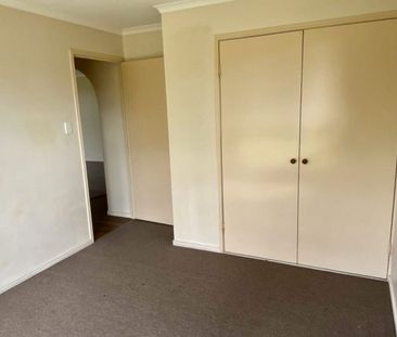 Duplex in convenient location - Photo 5