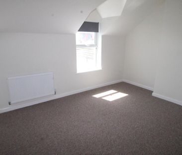 High Street, Littlehampton - Photo 2