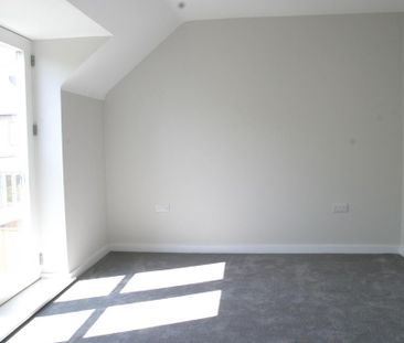 2 bedroom property to rent - Photo 1