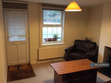 2 bedroom terraced house to rent - Photo 2