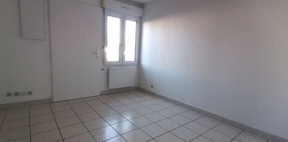 Apartment - Photo 2