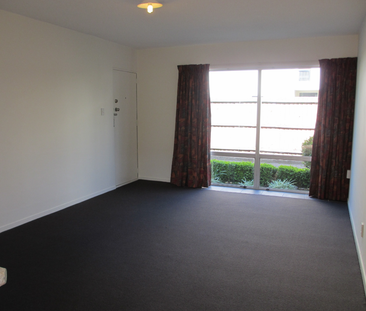 2 Bedroom, Neat & Tidy in Central City - Photo 1