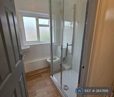 2 bedroom maisonette to rent - Photo 6