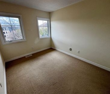 For Lease - 289 Titanium Private Unit# B, Orleans - Convent Glen an... - Photo 5