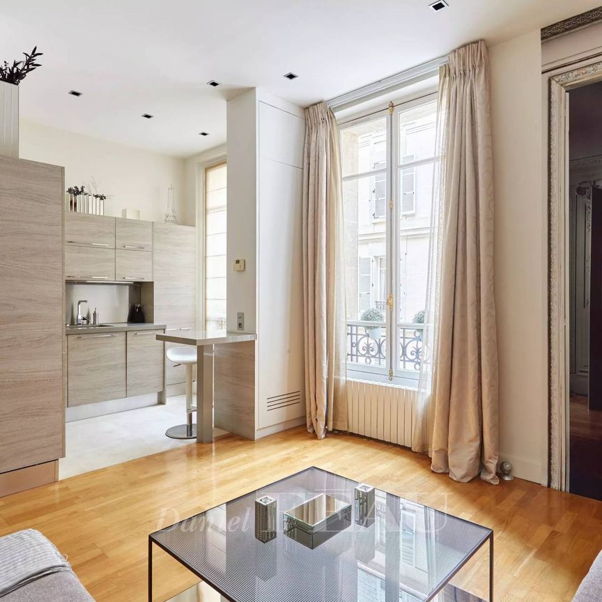 Location appartement, Paris 16ème (75016), 2 pièces, 52.11 m², ref 86262714 - Photo 1