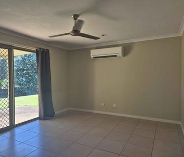 CABOOLTURE - FAMILY & LOCATION - Photo 4