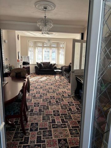 5 bedroom house to rent - Photo 3