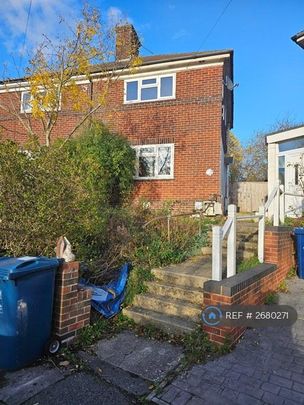 2 bedroom semi-detached house to rent - Photo 1