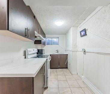 For Lease - 22 Hazelglen Court, Brampton, Ontario - Photo 4