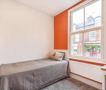 1 bedroom in a house share to rent - Photo 4