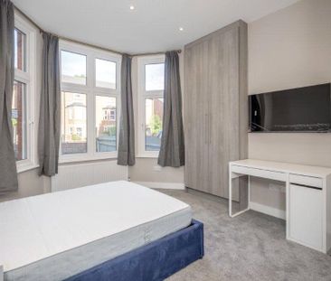 Valetta Road, London, W3 flat to rent - Photo 2