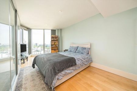 3 bedroom flat to rent - Photo 3