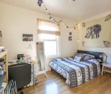 5 Bed - 2 Thomas Street, Woodhouse, - LS6 2JS - Student - Photo 4